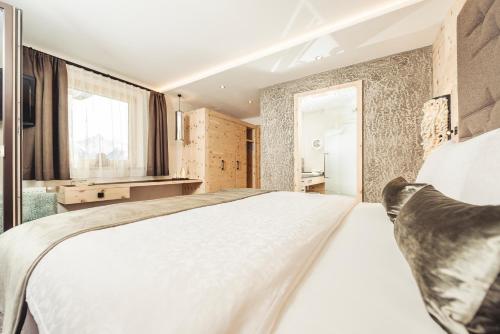 335003756 Hotel Bergkristall Zillertal - Adults Only 16 Years Plus