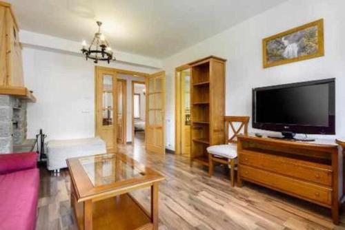  Apartamentos CAPERAN 2hab o hab familiar in Panticosa