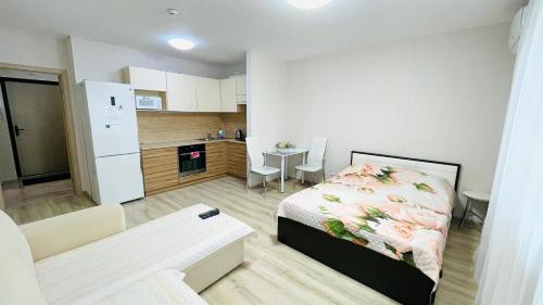 Alisa Apartment - image 9
