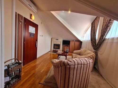 National Palace Spa & Wellness Hotel - image 13