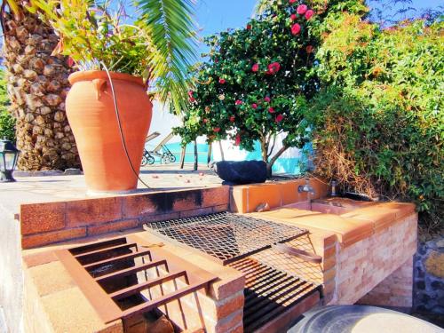 Casa rural con Wifi, barbacoa y estupenda vista a oceano, La Palma gîte à louer Monte de Breña
