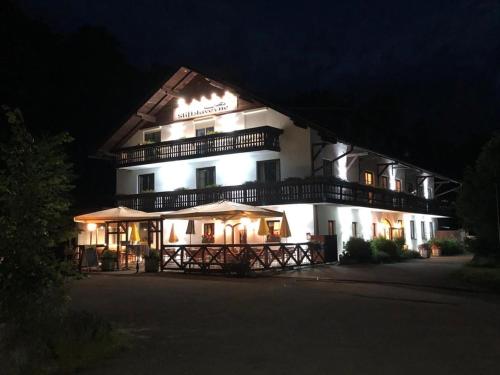 外観, Stiftstaverne Klein Mariazell in ゼンメリング