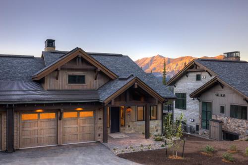 Inspiration Point Townhome 1B in Big Sky, USA
