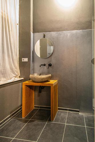 4 Bedrooms 130m2 apartment at the Main City Square, Praha (fotografie 4)
