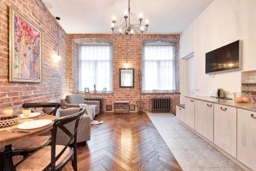 One-Bedroom Apartment image 1