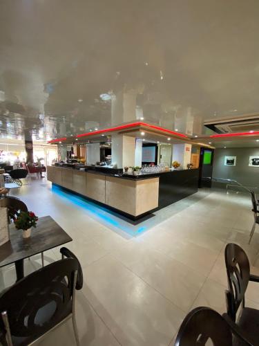 Hotel VELSATIS in เบนิเมลลาล