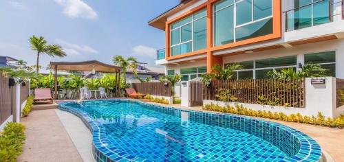 Modern House with pool AP Nest N3