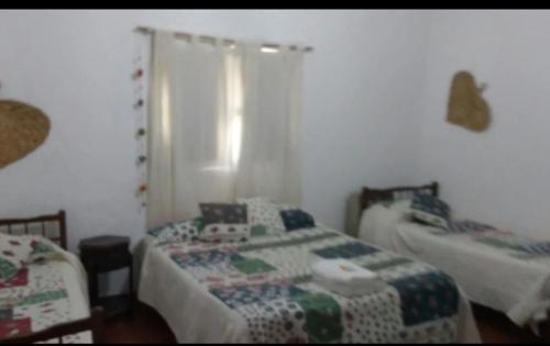 1 double bed, 1 twin bed