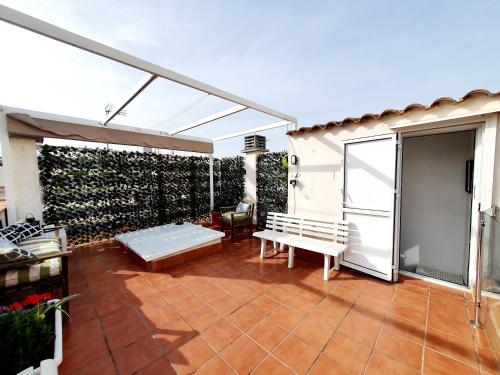 Studio with Terrace image 6