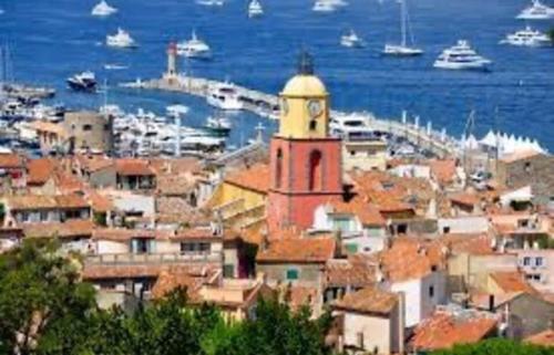 Holiday Home near St Tropez, Port Grimaud & Gassin in Gassin