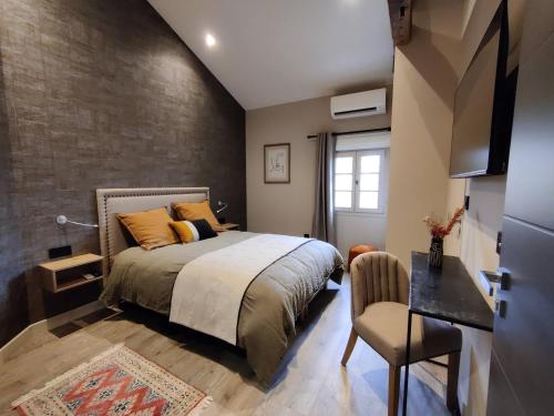 1 queen bed