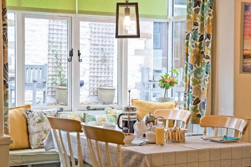 ห้องอาหาร, ฮอว์ธอร์น ฟาร์ม เกสต์เฮาส์ (Hawthorn Farm Guest House) in บัคดัน