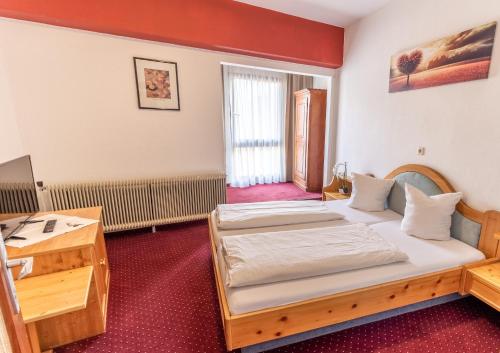 1 queen bed