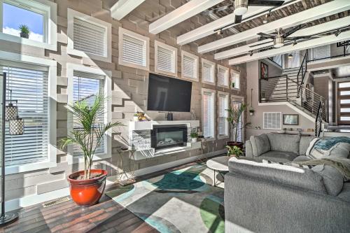 Spacious Sevierville Home with Hot Tub! in Sevierville, USA