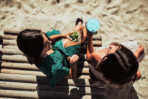Liana Beach Hotel & Spa - image 7