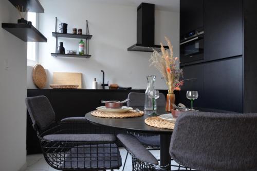 De Flat - Licht en luxueus appartement bij Het Zuid, Amberes (foto 5)