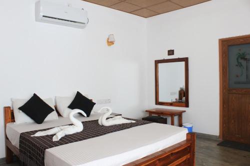 Deluxe Triple Room image 7