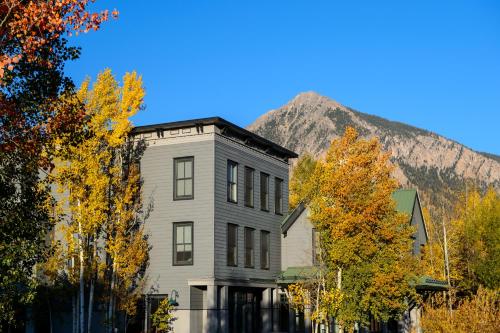 Exterior view, Crested Butte Lodge and Hostel by Crested Butte Lodging in Crested Butte (CO)