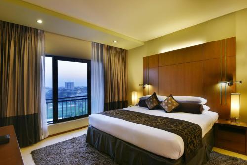 达卡水上花园丽笙酒店 (Radisson Blu Dhaka Water Garden) in 达卡