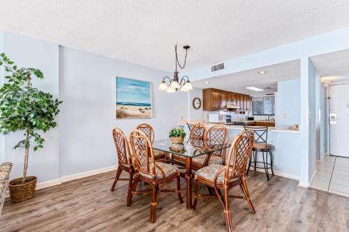 2BR Carolina Dunes Condo: Oceanfront
