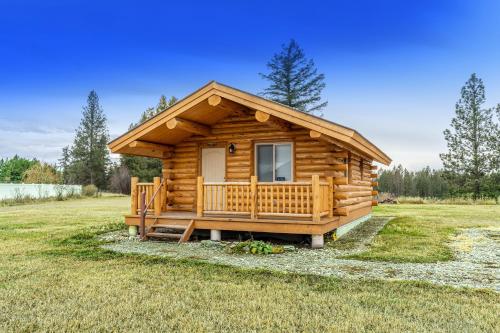 B&B Columbia Falls - Hidden Haven Cabin - Bed and Breakfast Columbia Falls