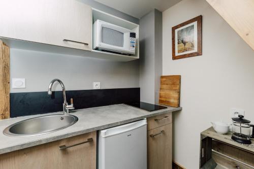 Kitchen, Petit Lumina in Morzine
