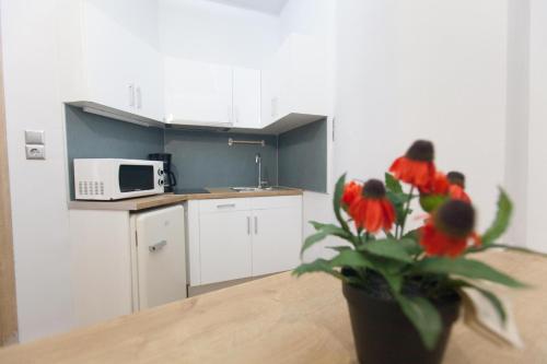 Two-Bedroom Apartment image 5