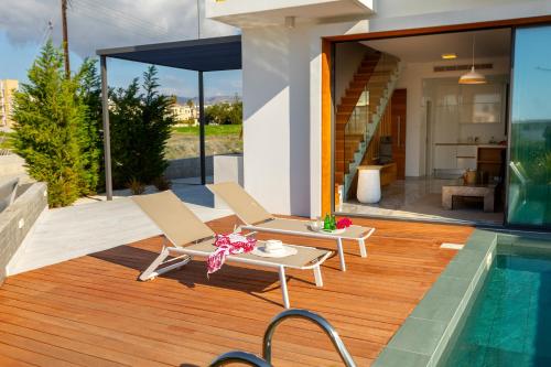 Villa Laurus 6, walking distance to the beach
