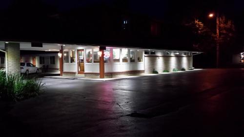 Budget Inn Fairport - 출입구