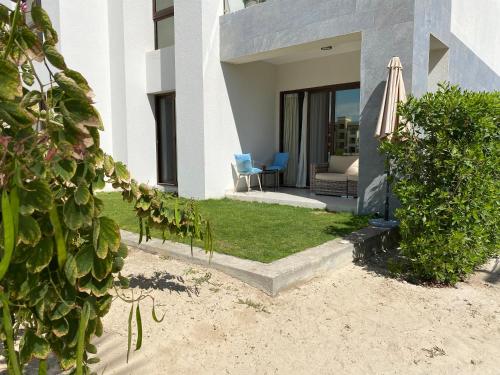 One-Bedroom Apartment with Terrace image 10