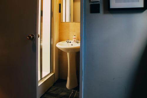 Edinburgh Backpackers - over 18s only - image 12