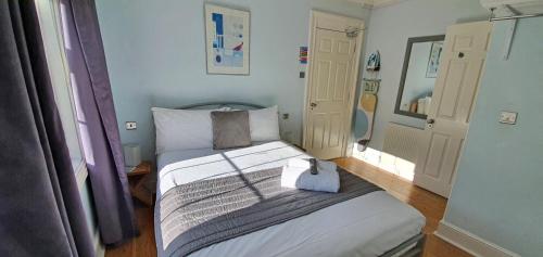 Churchill Brighton - image 5