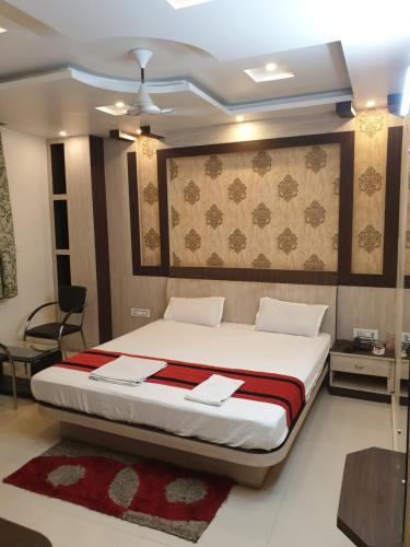 Hotel Anand International,,3 star