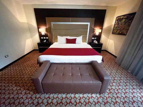 Guestroom, Waldorf Hotel in La Candelaria