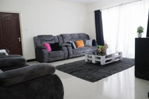 Nina's Rooms for rent short and long term