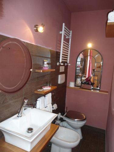 Aida Charming Rooms - image 7