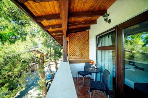 Guest House Asteria - image 7
