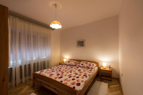 Árnyas Vendégház , Lila akác apartman