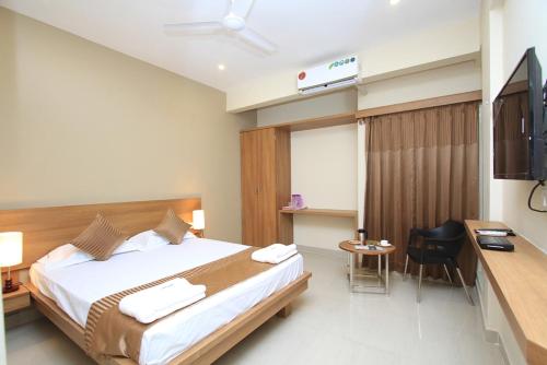 Urban House Samasth Rooms and Suites