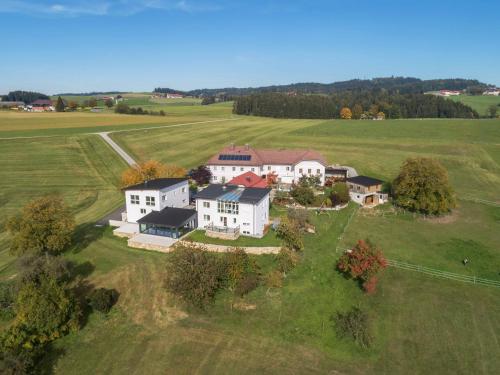 Ferienhof Neundlinger, Pension in Niederwaldkirchen