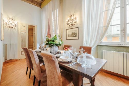 Casa San Giovanni Romantic LUCCA apartment With View Over a Church - image 3