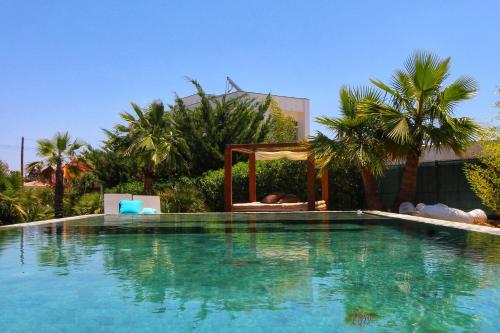 Beautiful Algarve Pool Villa Bali 15min to beach