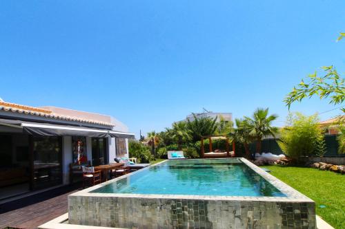 Beautiful Algarve Pool Villa Bali 15min to beach