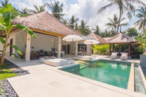 Villa Hidden Pearl, with private cook and pool