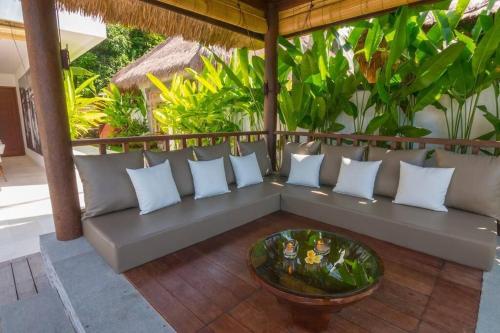 Villa Hidden Pearl, with private cook and pool