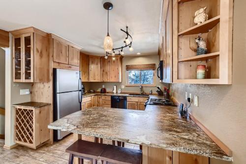 Mountainside 753 Home in Frisco, USA