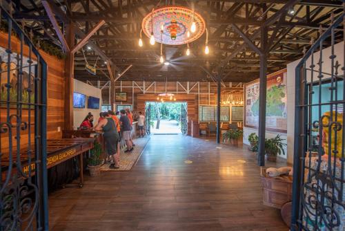 ردهة, Hacienda Guachipelin Volcano Ranch Hotel & Hot Springs in رينكون دى لا فييجا