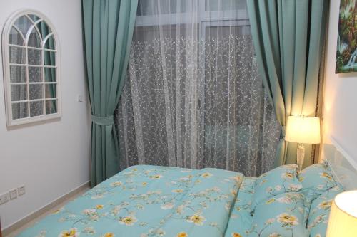 Newly furnished One Bedroom Apartment next to Metro & Beach in Marina Residence, Dubaj (zdjęcie 9)
