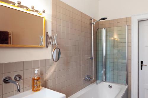 希尔战争歌德聂设计公寓  希尔战争歌德聂设计公寓