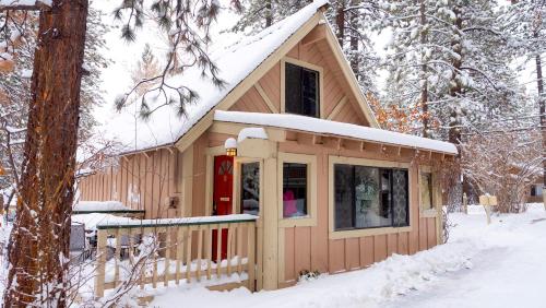 Sleepy Forest Cottages